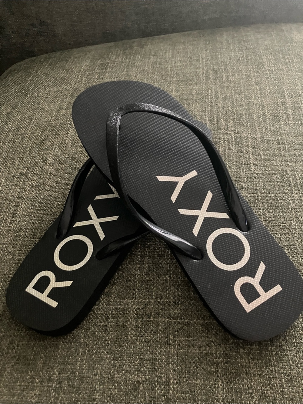 Roxy Black Flip Flop Sandals with White Logo